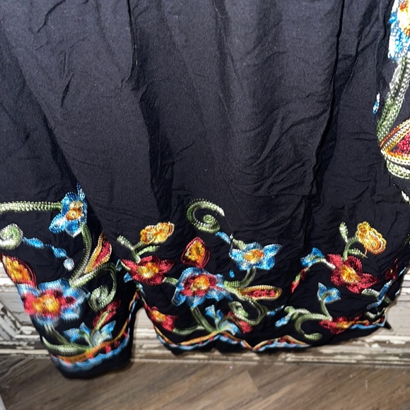 NWT lily pad black embroidered quarter sleeve blouse with flowers size 3x beau - Picture 6 of 6